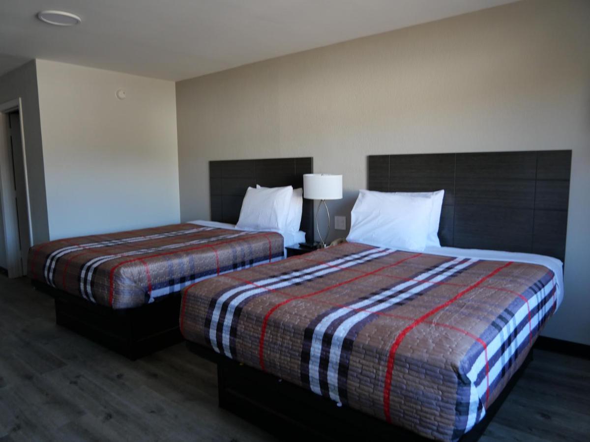 Hilltop Express Inn Groton Ngoại thất bức ảnh